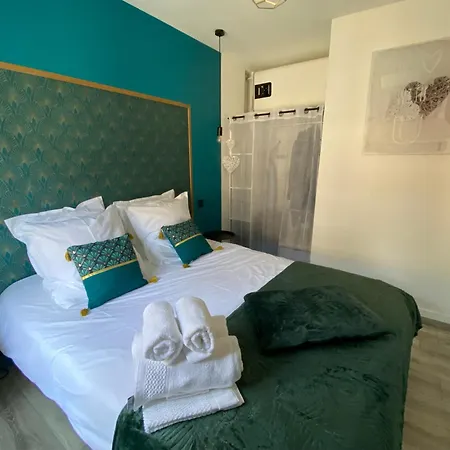 Vert Hote Apartment